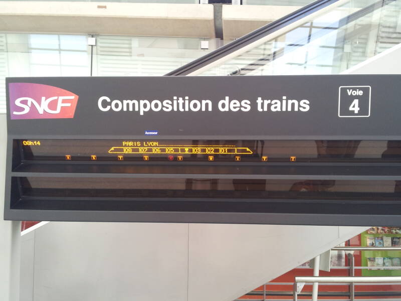 Train diagram at Avignon TGV station.