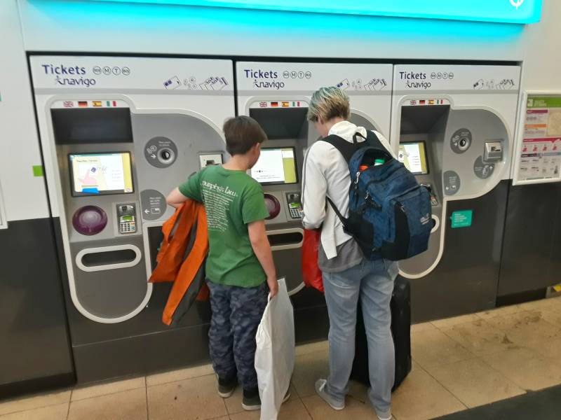 Paris Métro ticket machines