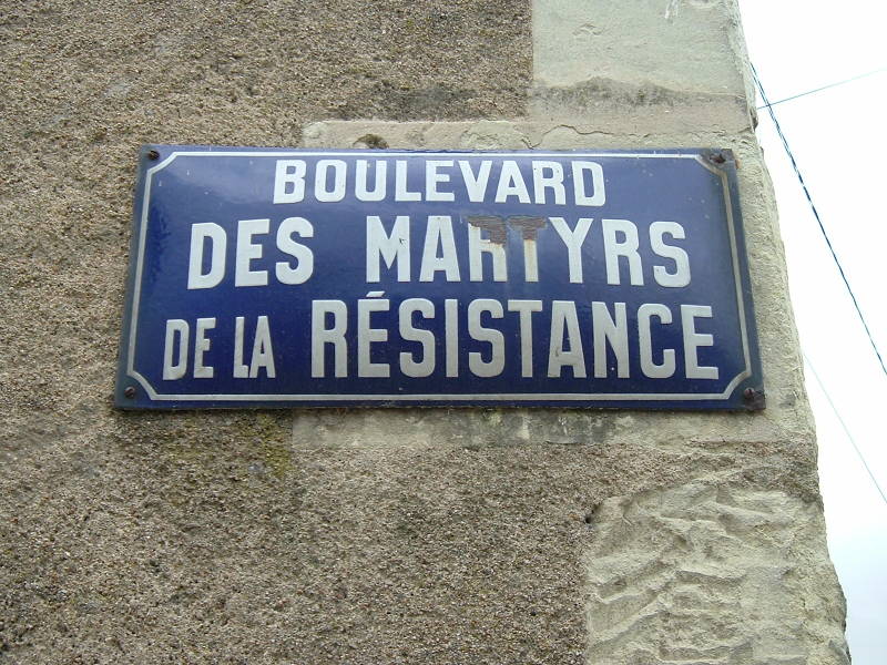 Street sign for the Boulevard of the Martyrs of the Resistance.