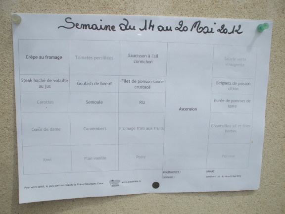 Elementary school menu in Briare.