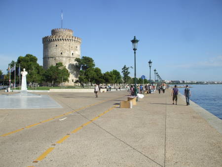 The White Tower on the Thessaloniki waterfront.