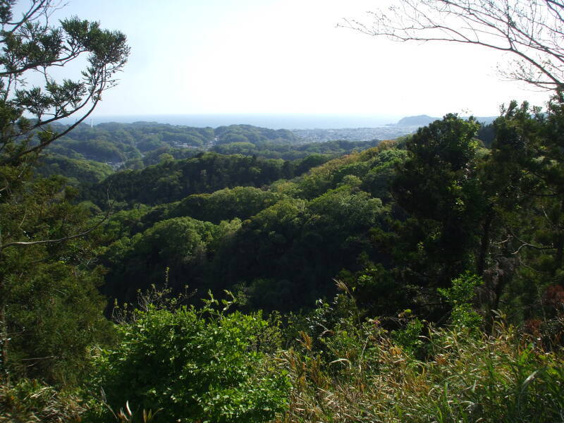 View south from path around Kamakura.