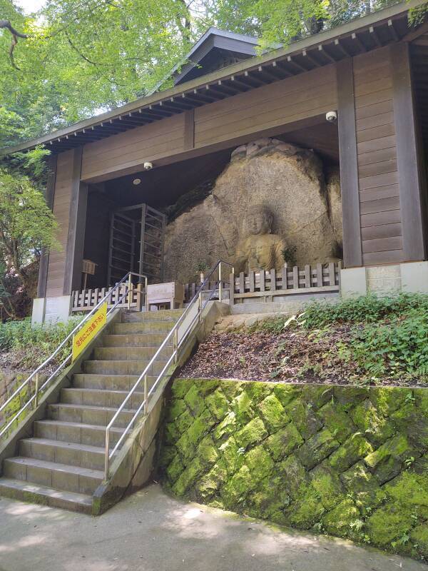 Stone Buddha cluster #7: San-no-san-sekibutsu.