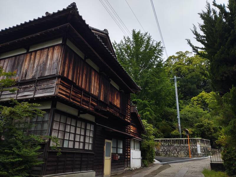 House near the entrance to the Kanzaki Hachiman Shrine.