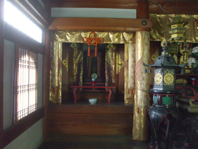 Left Bodhisattva niche in the Choshoin-ji temple complex in Kyōto.