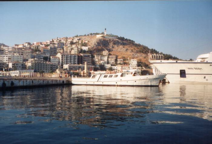 The small ferry prepares to leave Kusadaşı and cross to Samos.