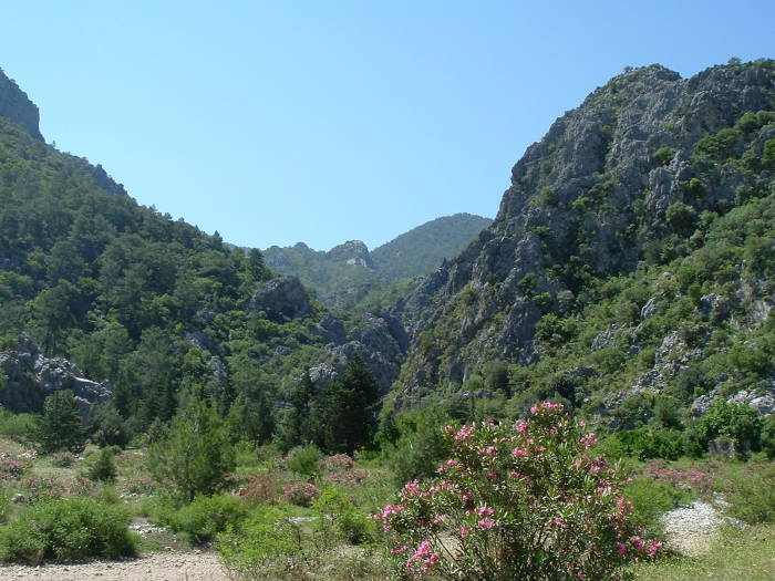 The valley of Olympos.