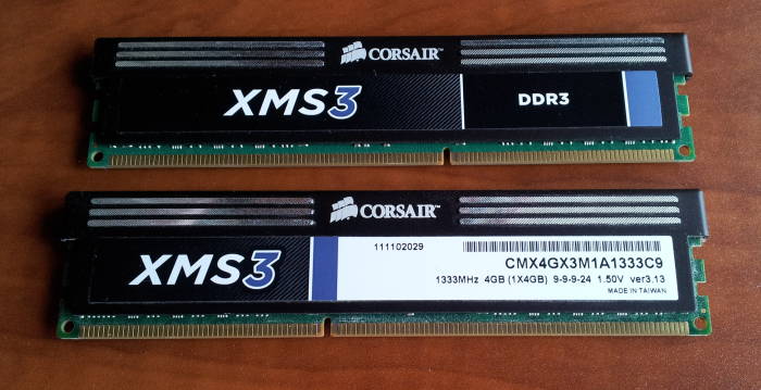 DDR3 SDRAM, 1333 MHz, 4 GB DIMMs