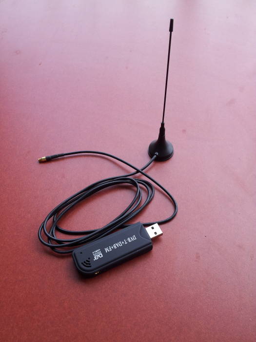 RTL SDR software-defined radio stick and small external antenna provided in the kit.