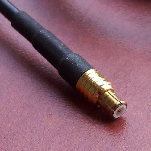 RTL SDR MCX connector on small diameter coaxial cable.