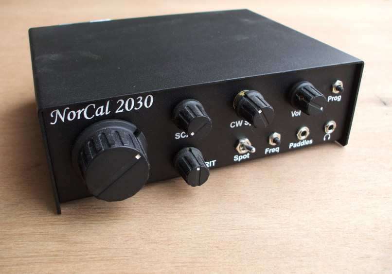 NorCal 2030 HF QRP transceiver, front view of controls.