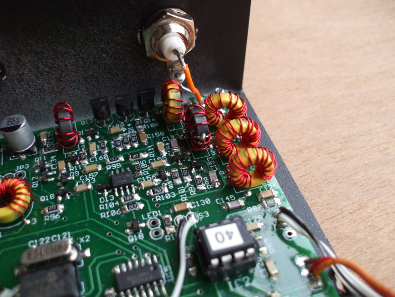 Low-pass filter, RF power amplifier, surface-mount circuit board.