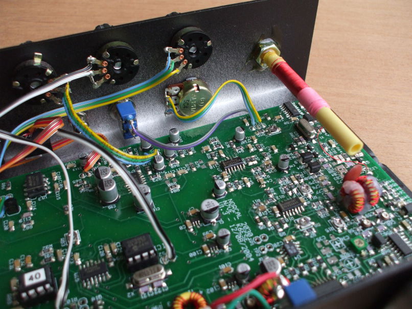 SCAF or switched-capacitor audio filter and PTO or permeability-tuned oscillator, inside an HF QRP transceiver.