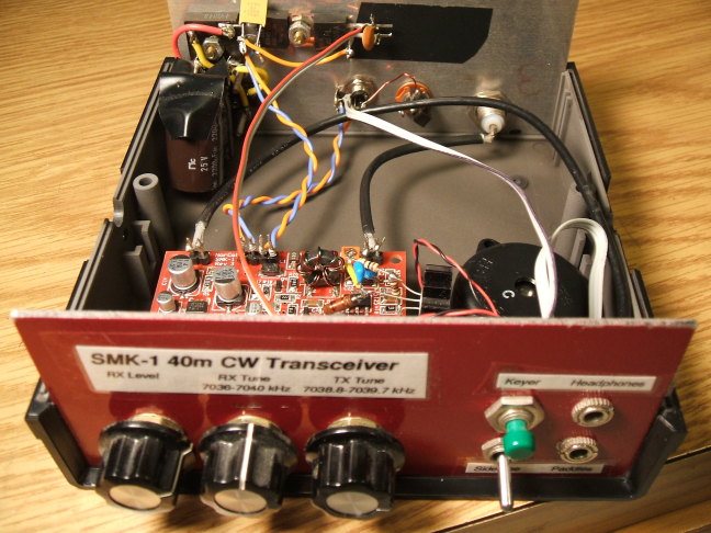 SMK-1 40 meter QRP ham radio transceiver, top cover removed.