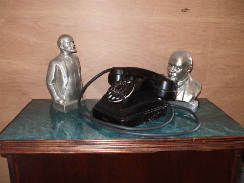 Soviet Багта-50 telephone between stereo Vladimir Lenin statues.
