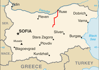 Map of Bulgaria showing rail line from Veliko Tarnovo to Ruse and the Romanian border.