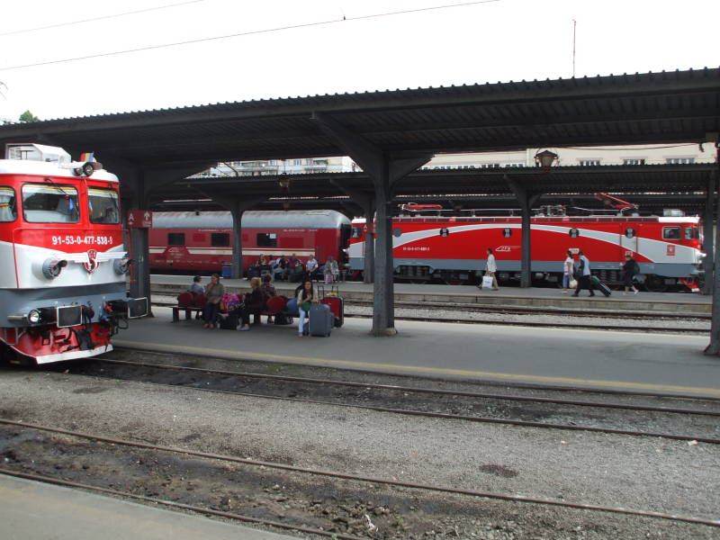 Romanian locomotives in the Bucureşti Gară de Nord train station.
