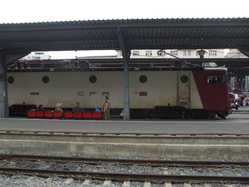 Romanian locomotives in the Bucureşti Gară de Nord train station.