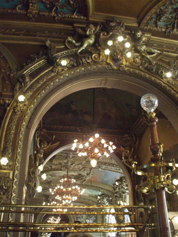 Le Train Bleu restaurant inside Paris Gare de Lyon train station.