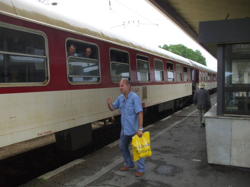 Bulgarian passenger train arrives in Gorna Oryakhovitsa.