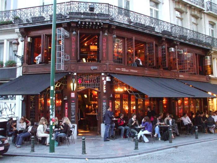Exterior of the Mappa Mundo bar in Brussels, early evening.