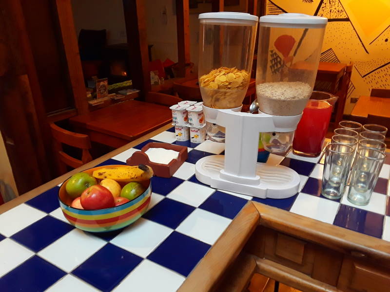 Breakfast at Acuarelo Hostel in Valparaiso