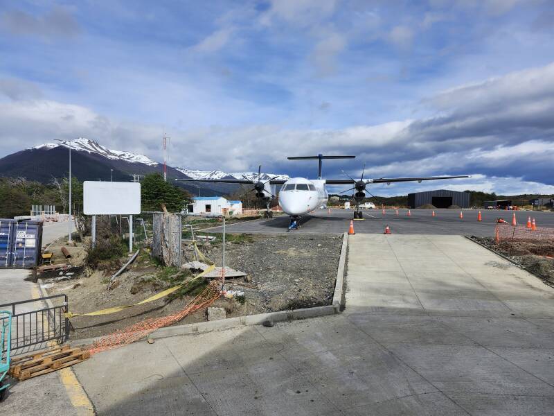 De Havilland Canada Dash 8 aircraft grounded while waiting on maintenance.