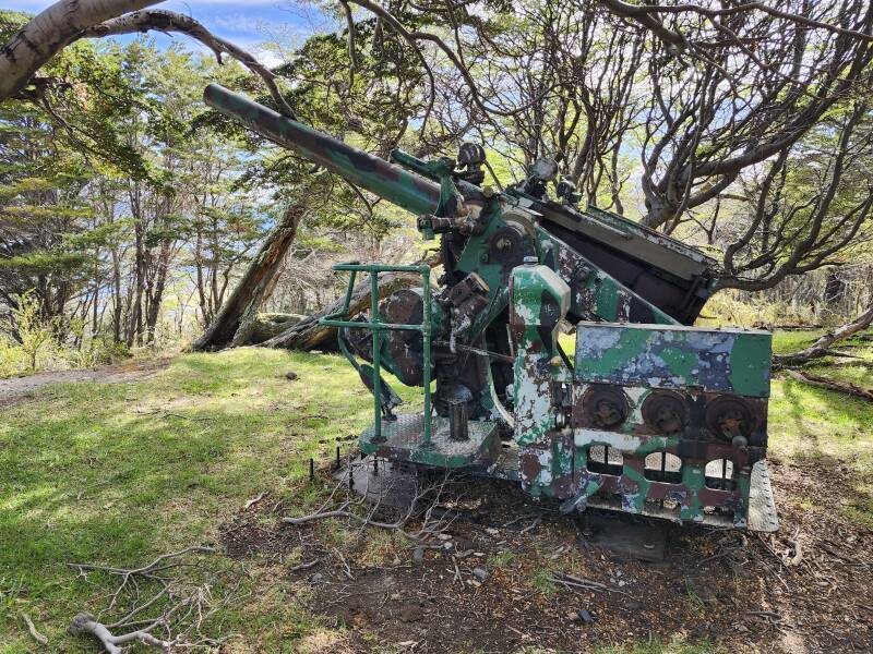 120mm gun.
