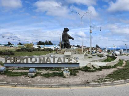 Mylodon statue in the roundabout at the north edge of Puerto Natales.