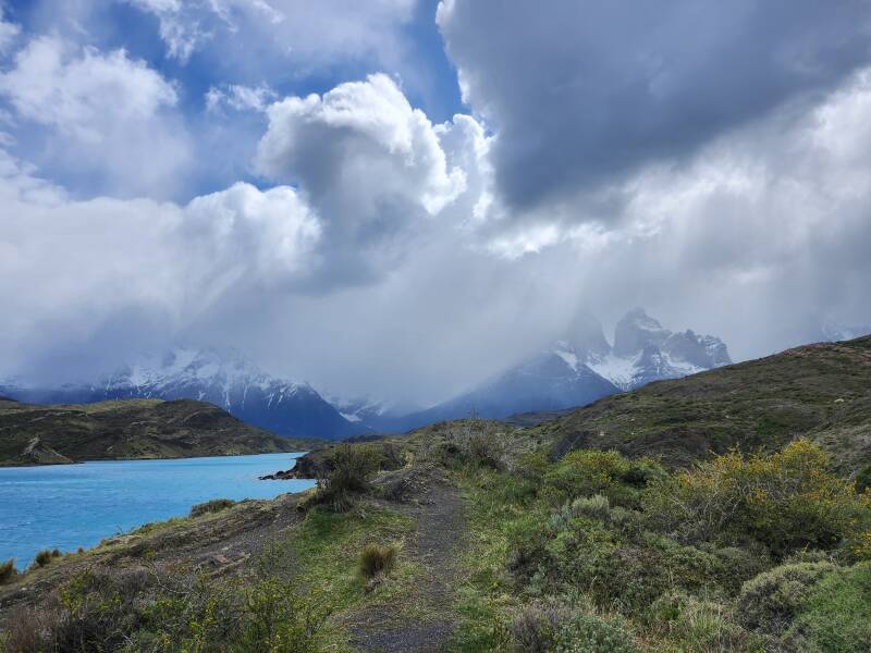 Turning back, looking north from near the north end of Rio Paine at 13:18:24.