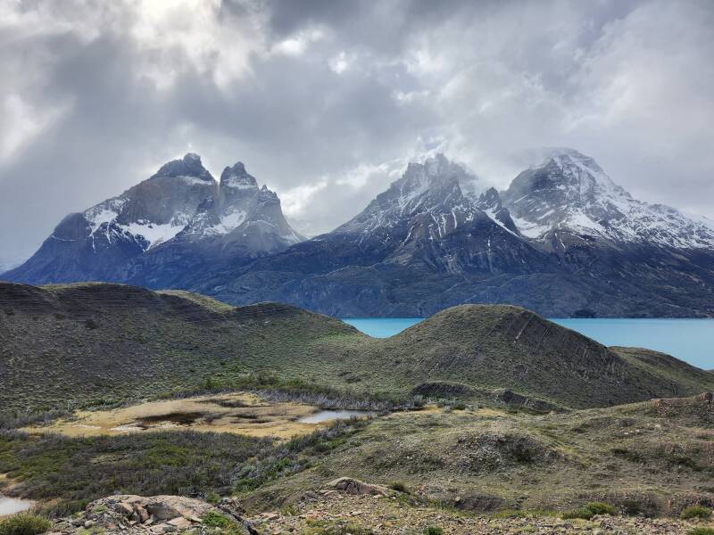 Cuernos del Paine and Monte Almirante Nieto.