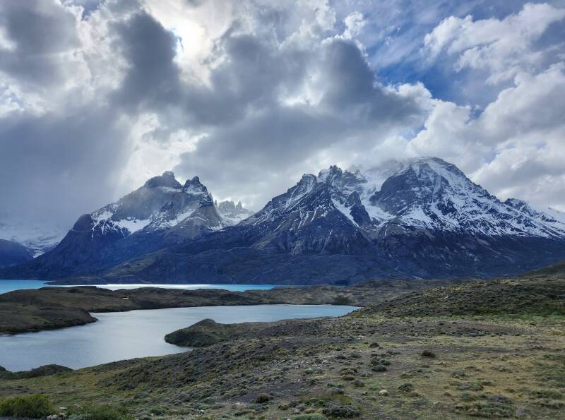 Cuernos del Paine and Monte Almirante Nieto.