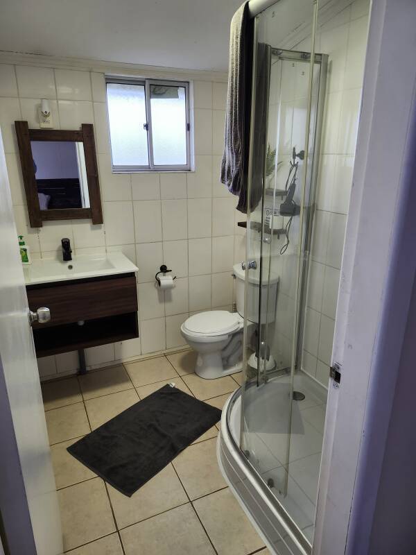 Bathroom in Riverline Lodge.