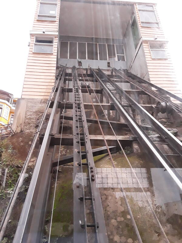 Ascensor Reina Victoria in Cerro Alegre area in Valparaíso, Chile