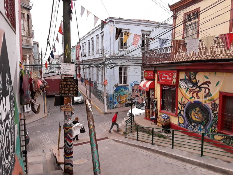 Walking up Cerro Alegre on Templeman in Valparaíso, Chile