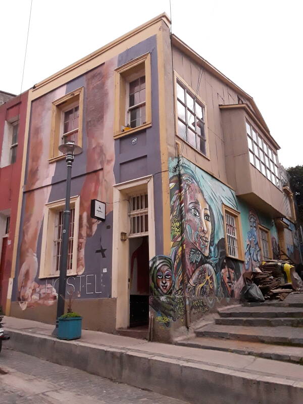 Acuarela Hostel on Templeman, on Cerro Alegre in Valparaíso, Chile