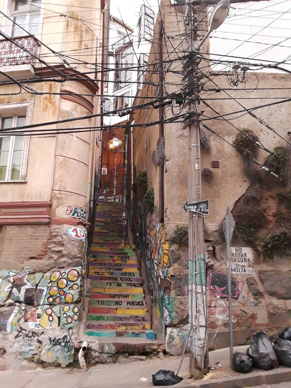 Walking up Cerro Alegre on Urriola in Valparaíso, Chile