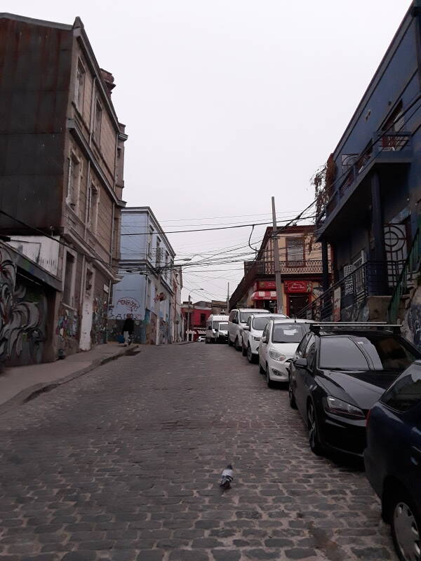 Walking up Cerro Alegre on Urriloa, nearing Templeman, in Valparaíso, Chile