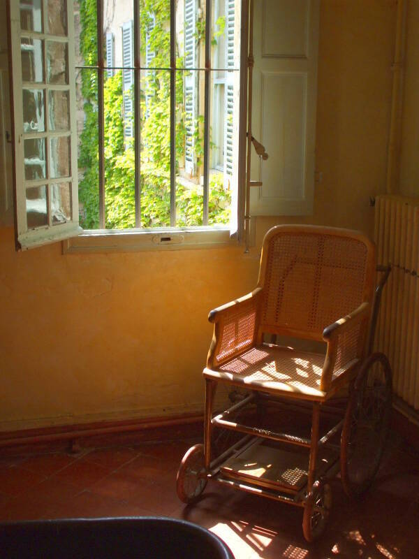 Wheelchair in the Maison de Santé St-Paul in St-Rémy-de-Provence.