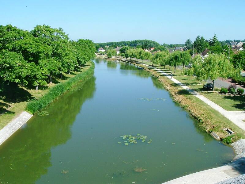 The old canal at Briare.