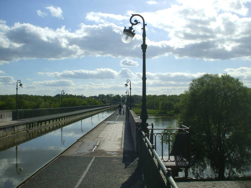 Looking across the Canal Bridge in Briare from the east end.