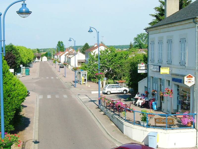 Stopping in Challuy, near Nevers.