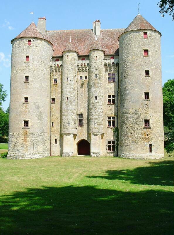 Front façade of the Château de Chevenon, south of Nevers near the Canal Latéral à la Loire.