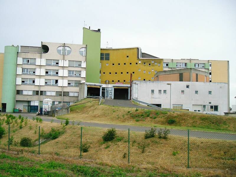 Quasi-Soviet hospital in Decize.