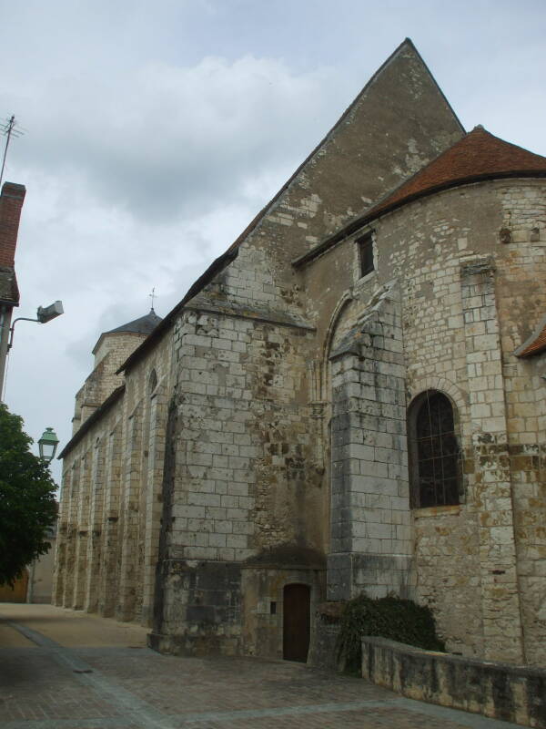 Collegiate Church of Saint Martin at Léré.