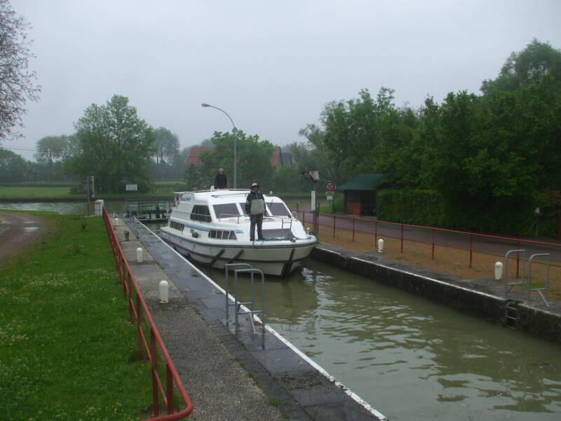 Entering the branch canal at Nevers.