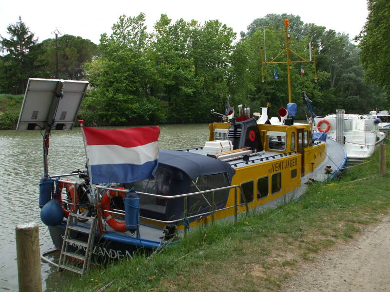 Dutch boat on Canal du Midi in Béziers