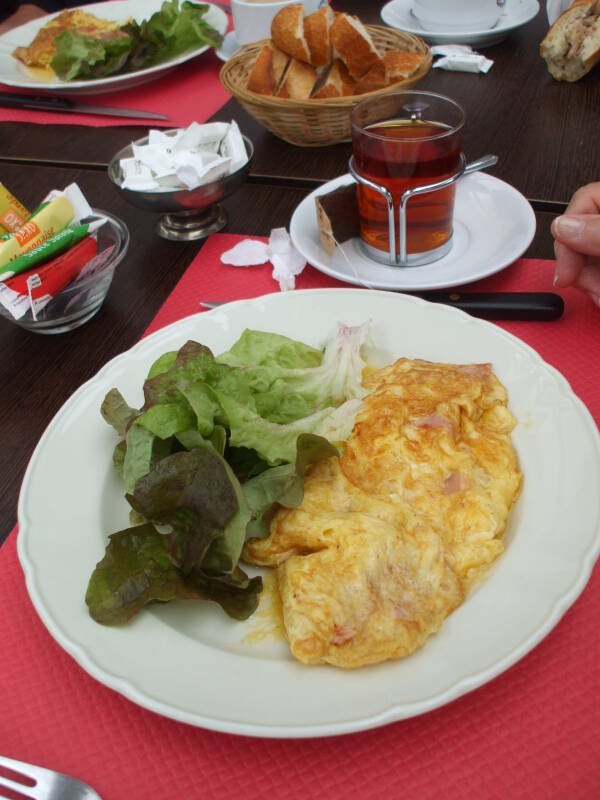 Breakfast in Castelnaudary.