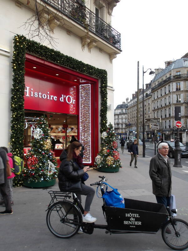 Christmas decorations at Histoire d'Or in Paris.