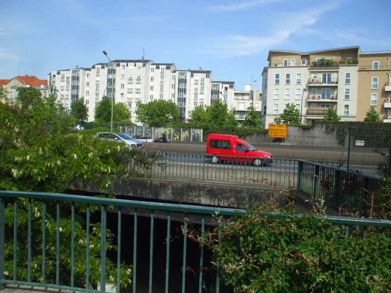 Boulevard Périphérique at the end of Coulée Verte René-Dumont